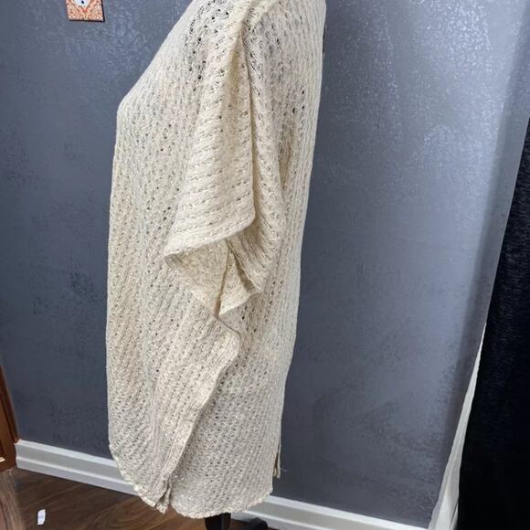 HelloNite natural chunky knit semi sheer oversized boxy split back top. size S - Picture 4 of 10